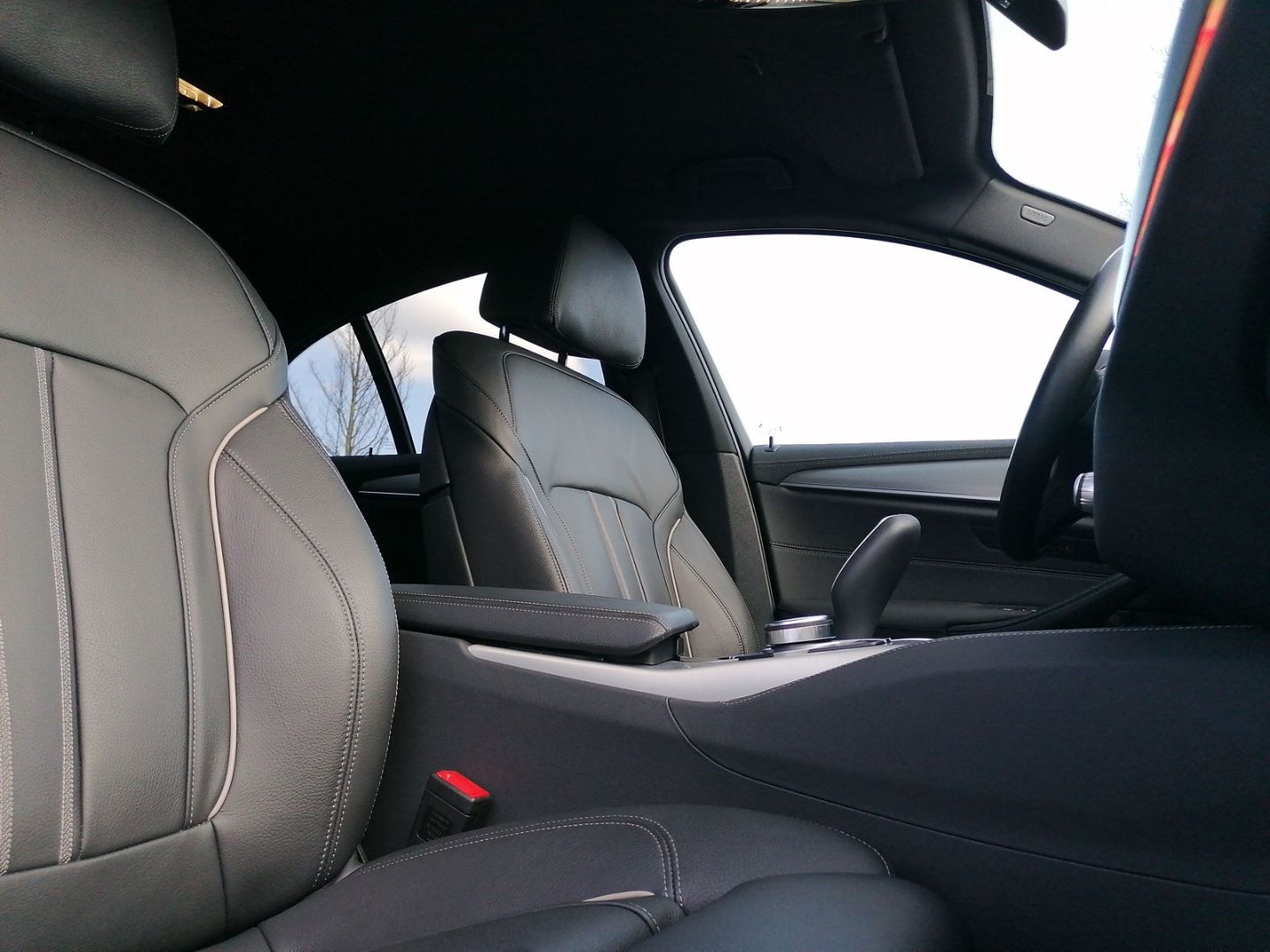 BMW 530 d Limousine Luxury Line HUD StandHZG Navi Di foto 18