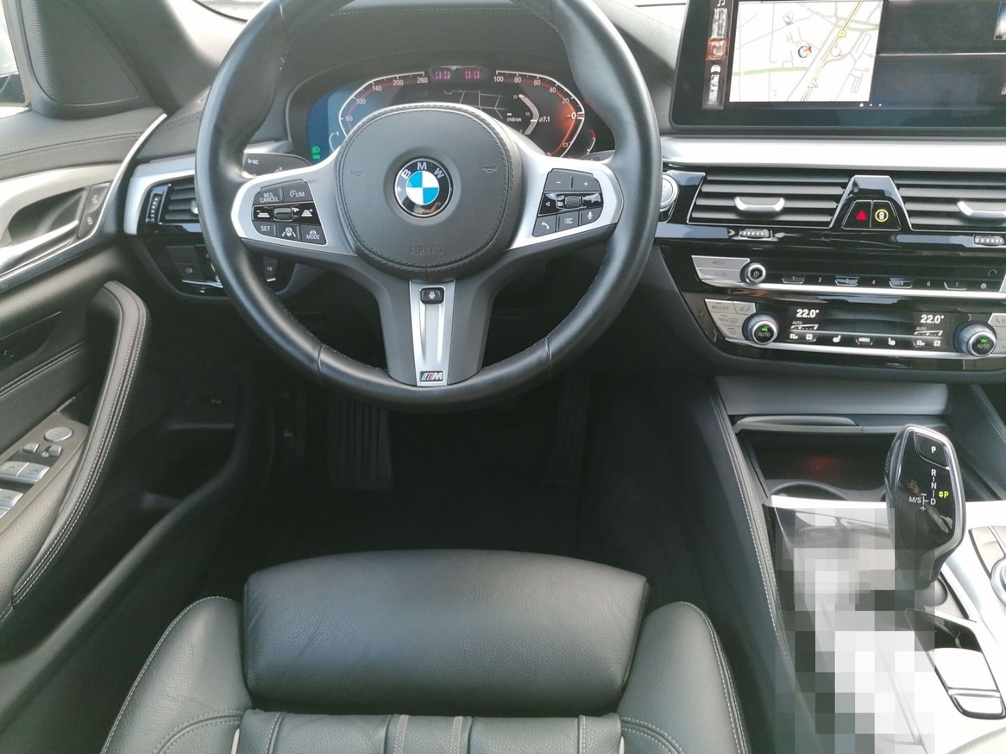 BMW 530 d Limousine Luxury Line HUD StandHZG Navi Di foto 9