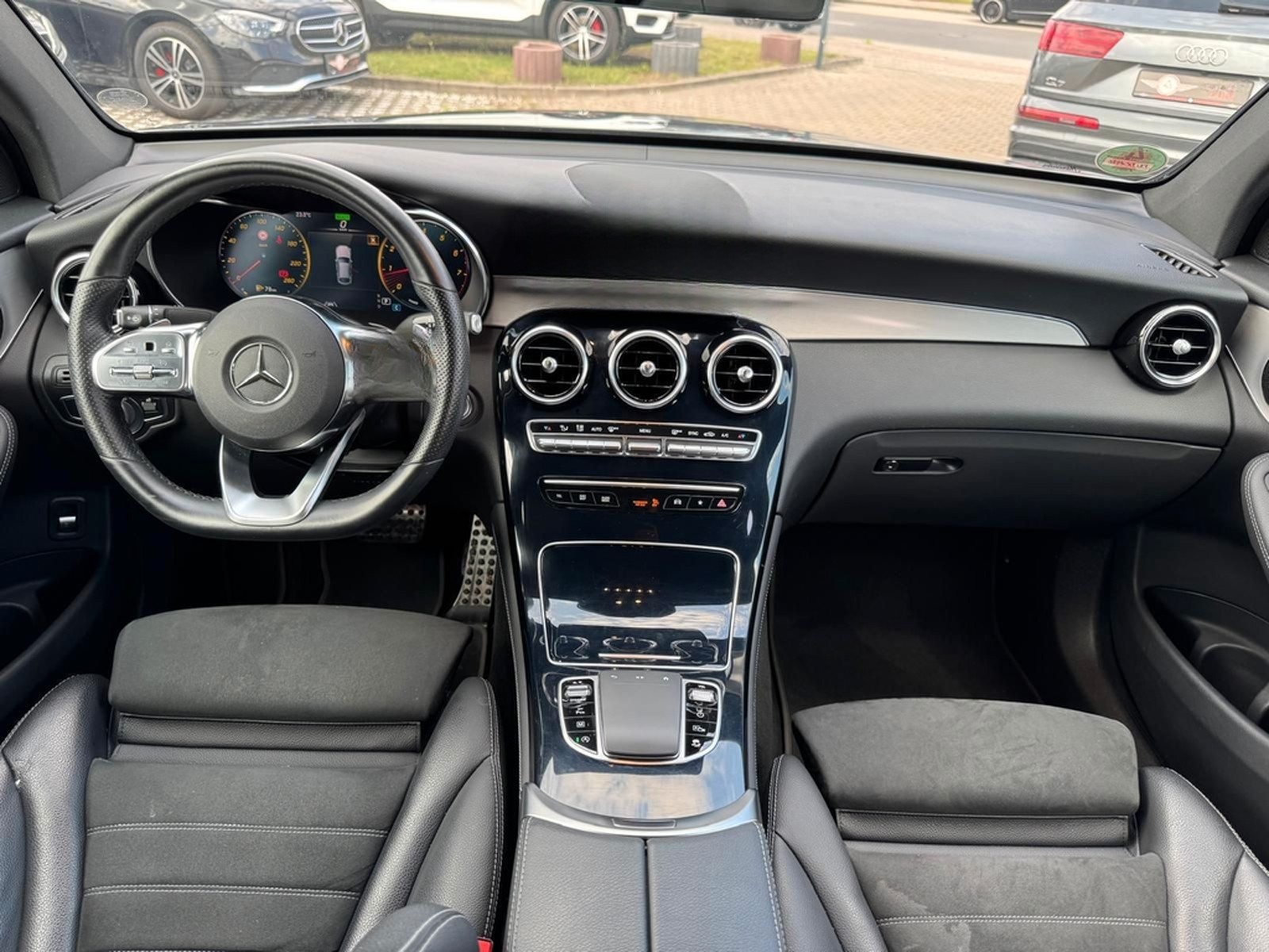 Mercedes-Benz GLC 200 Coupe 4Matic 9G-TRONIC"AMG-LINE"AMBIENTE foto 16