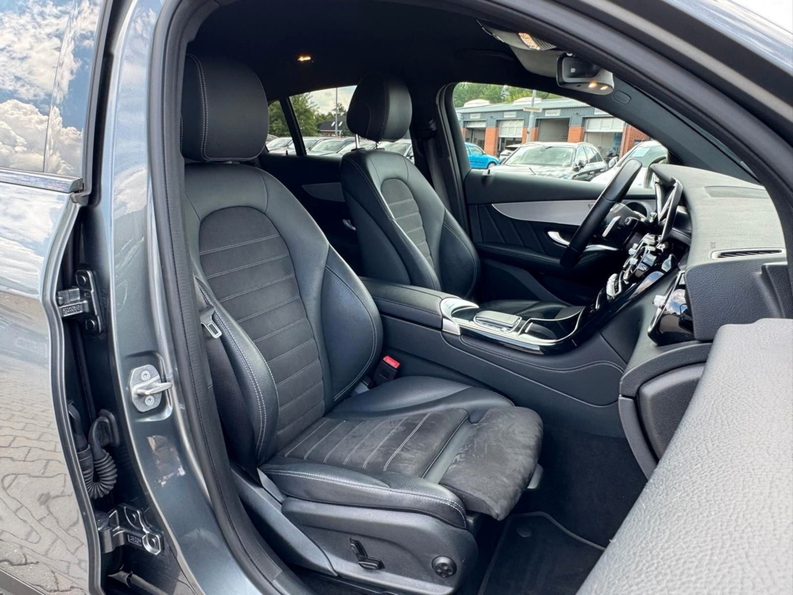 Mercedes-Benz GLC 200 Coupe 4Matic 9G-TRONIC"AMG-LINE"AMBIENTE foto 18