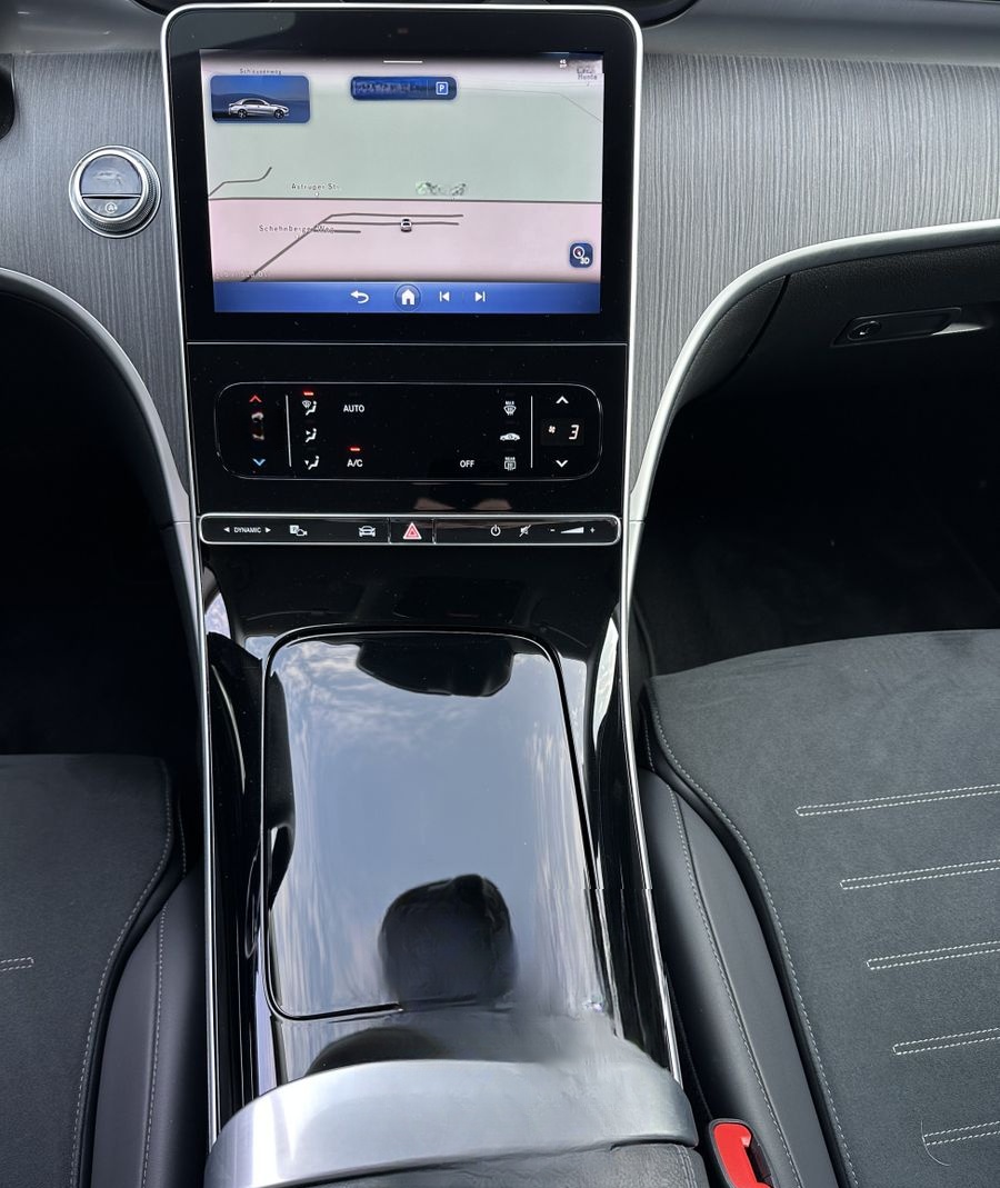 Mercedes-Benz C 200d AMG-Line NAV+LED+KAM+HUD+VCOCK+CARPLAY+PP foto 11