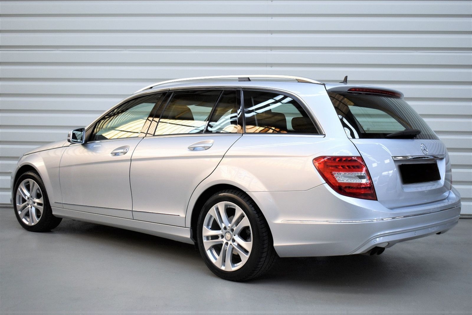 Mercedes-Benz C 180 T CGI Avantgarde+Bi-Xenon+SHZ+Tempomat foto 2