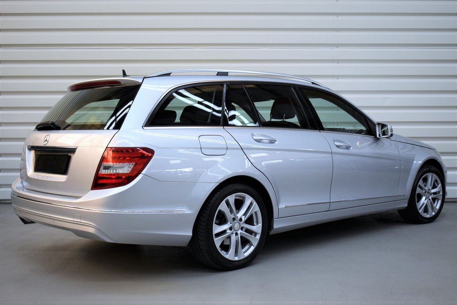 Mercedes-Benz C 180 T CGI Avantgarde+Bi-Xenon+SHZ+Tempomat foto 4