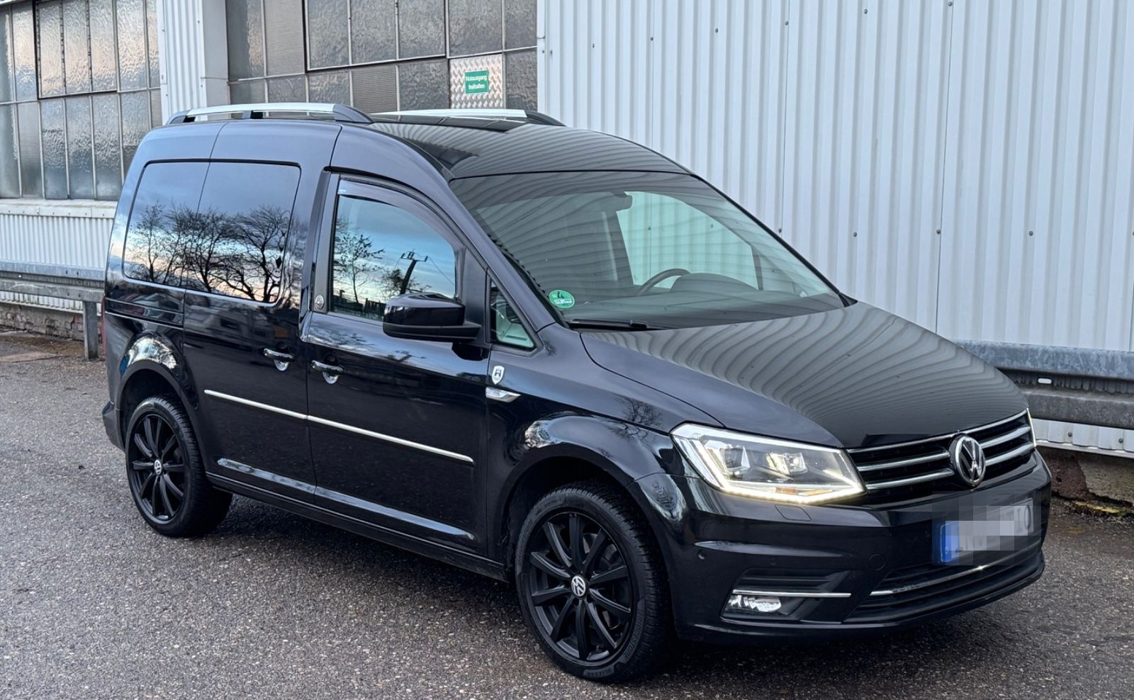 Volkswagen Caddy Highline DSG BMT 5 Sitzer AHK foto 21