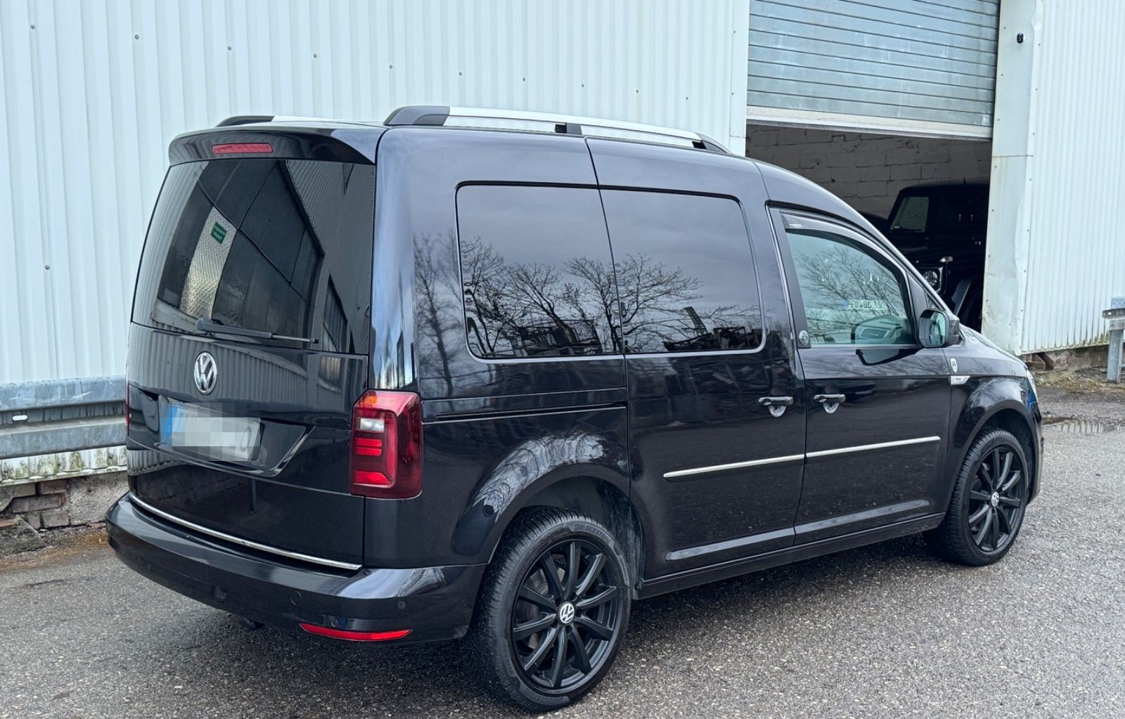 Volkswagen Caddy Highline DSG BMT 5 Sitzer AHK foto 23