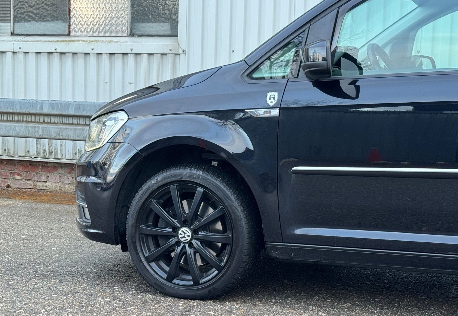 Volkswagen Caddy Highline DSG BMT 5 Sitzer AHK foto 5