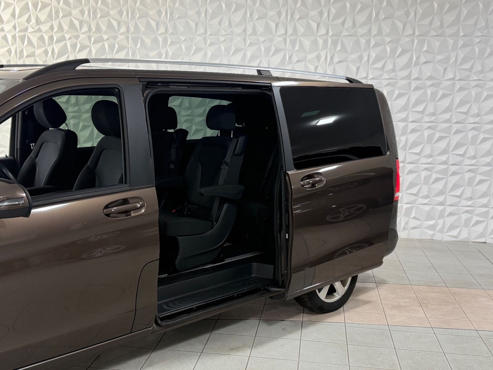 Mercedes-Benz V 220 SCORE lang|NAVI|AHK|LED|8-SITZER|RFK|SDTH| foto 4