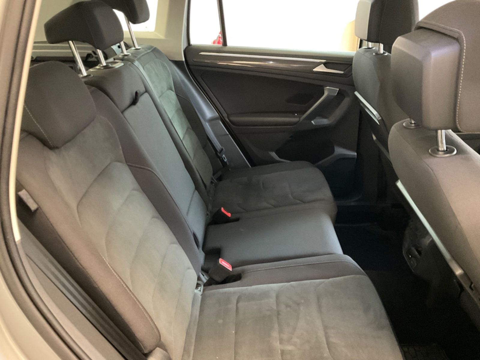 Volkswagen Tiguan 2,0 TDI DSG High.,AHK,4Motion.ACC,1.Hd foto 22