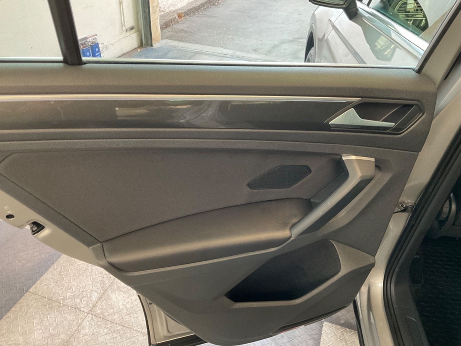 Volkswagen Tiguan 2,0 TDI DSG High.,AHK,4Motion.ACC,1.Hd foto 26