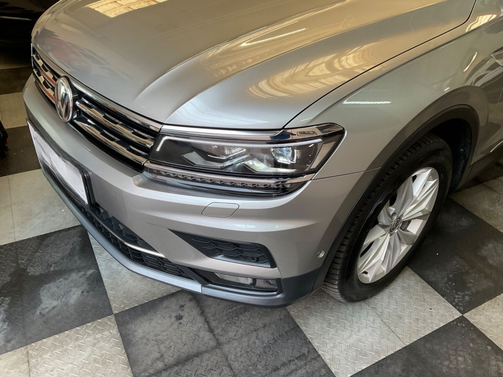 Volkswagen Tiguan 2,0 TDI DSG High.,AHK,4Motion.ACC,1.Hd foto 7