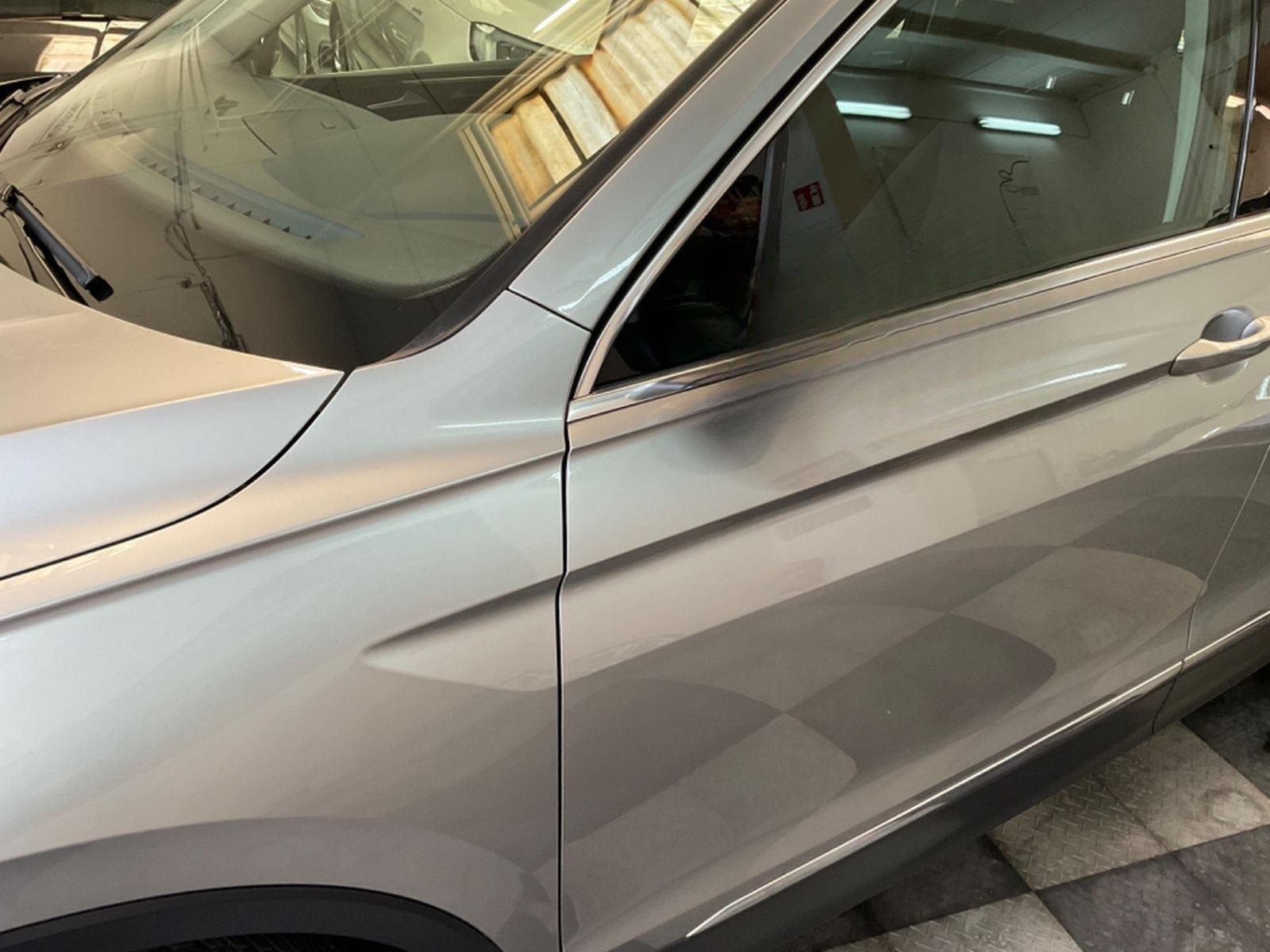 Volkswagen Tiguan 2,0 TDI DSG High.,AHK,4Motion.ACC,1.Hd foto 9