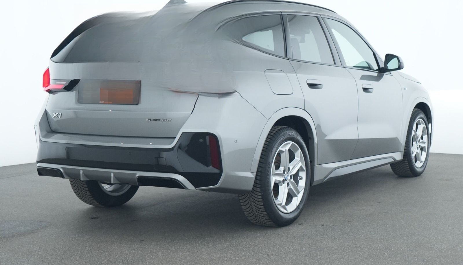 BMW X1 sDrive18d M Sport AktivS|HUD|PAs+360|Pano|AHK foto 5