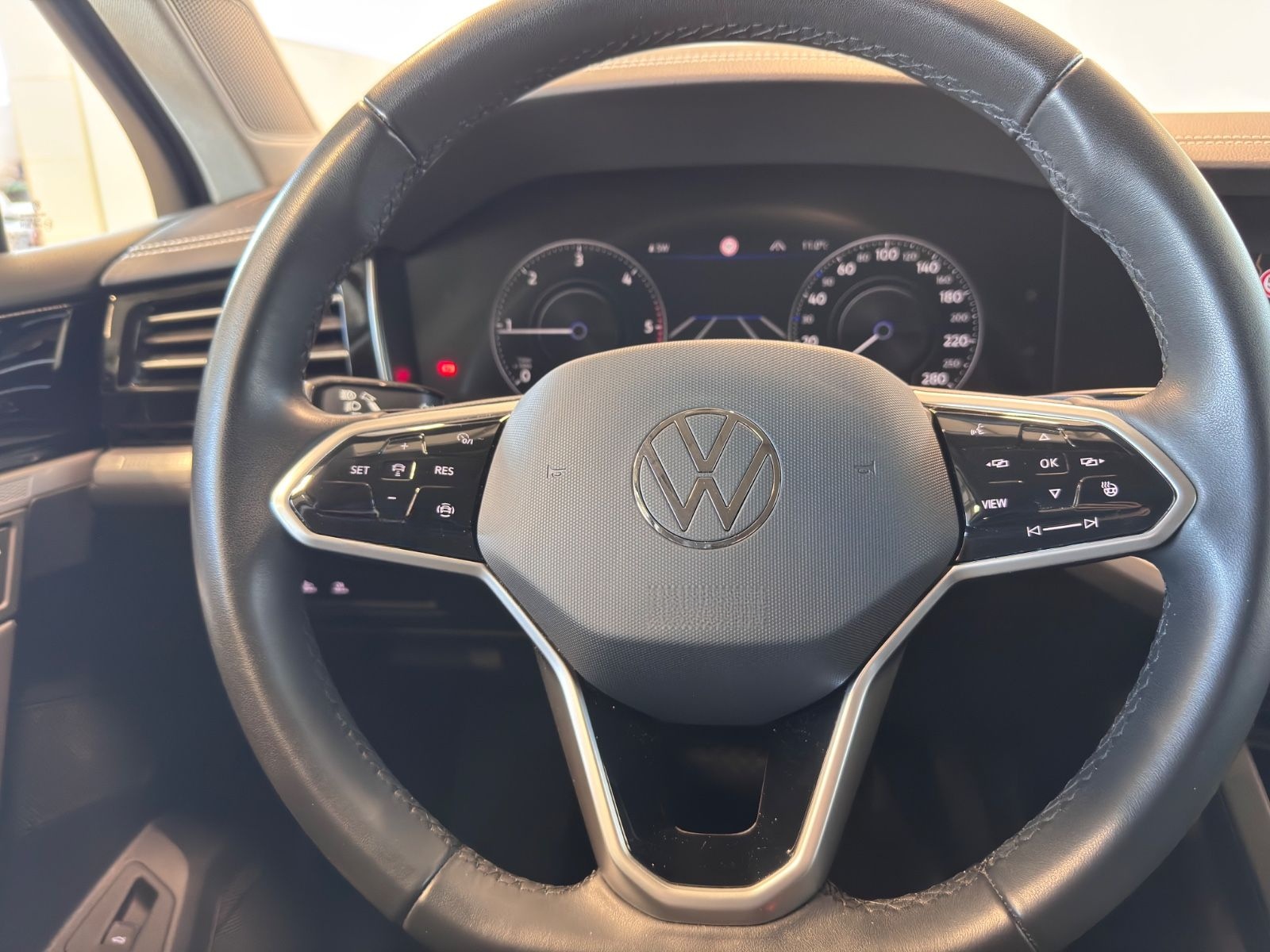 Volkswagen Touareg 1.Hand Virtual 4M AHK ACC Spur Leder foto 18