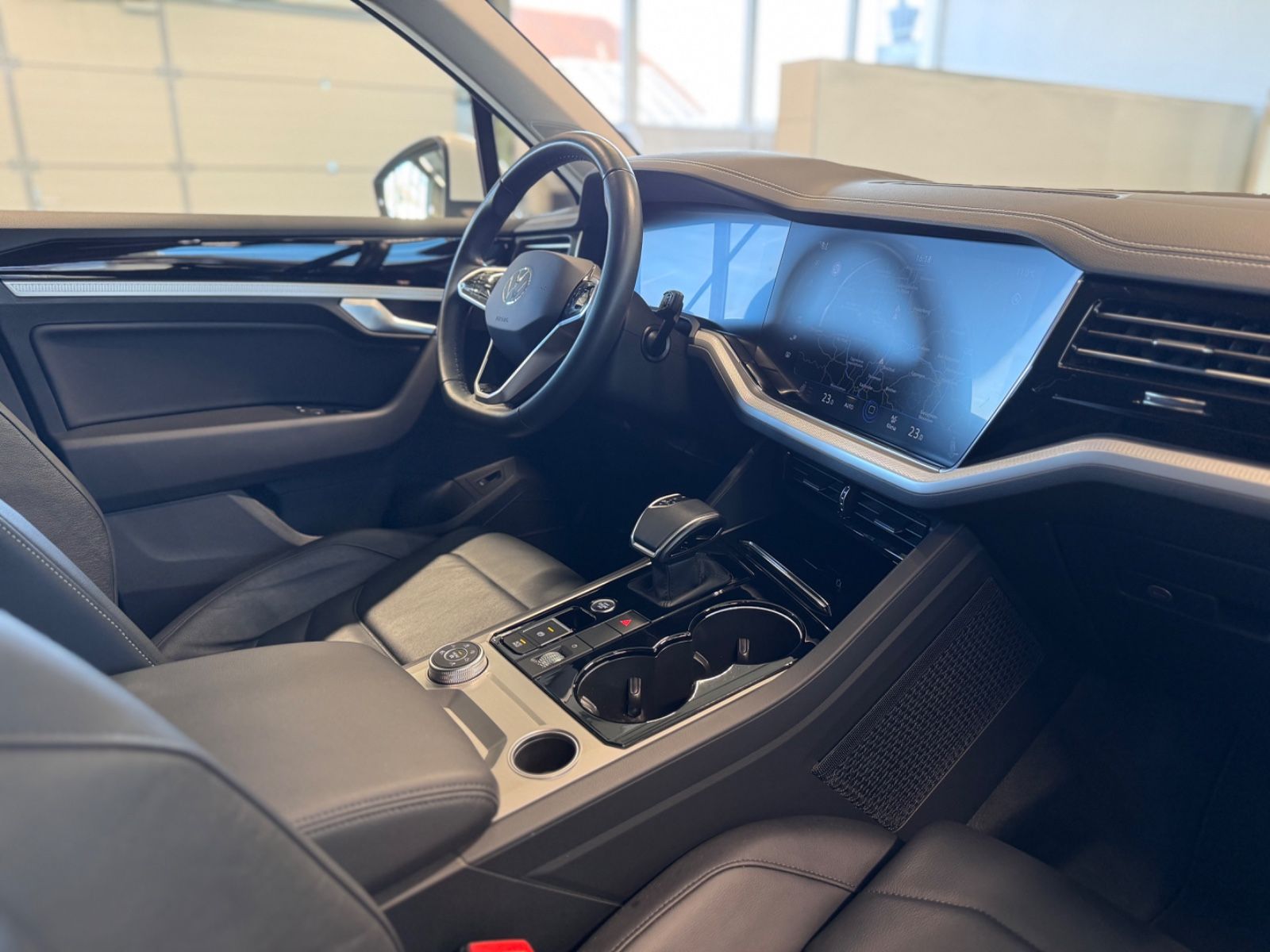 Volkswagen Touareg 1.Hand Virtual 4M AHK ACC Spur Leder foto 20