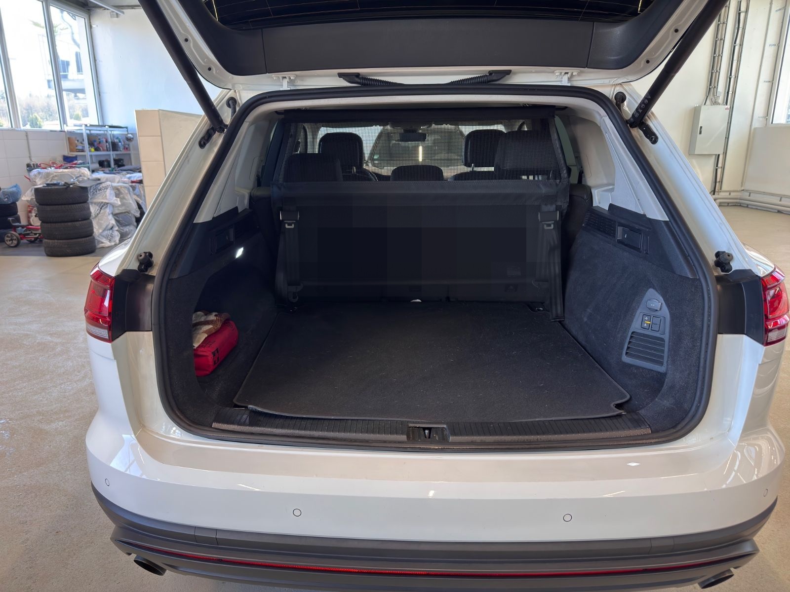 Volkswagen Touareg 1.Hand Virtual 4M AHK ACC Spur Leder foto 6