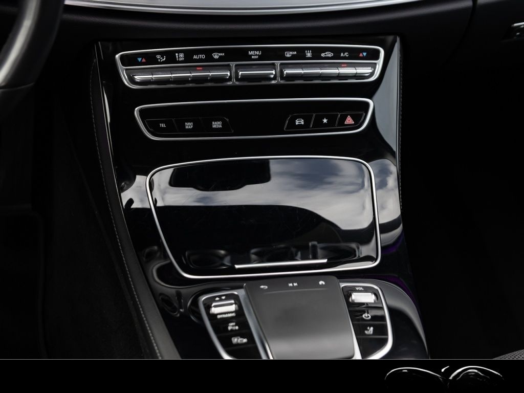 Mercedes-Benz E 300 e T Avantgarde *AHK*Cam*Distr*MBUX*EasyP* foto 17