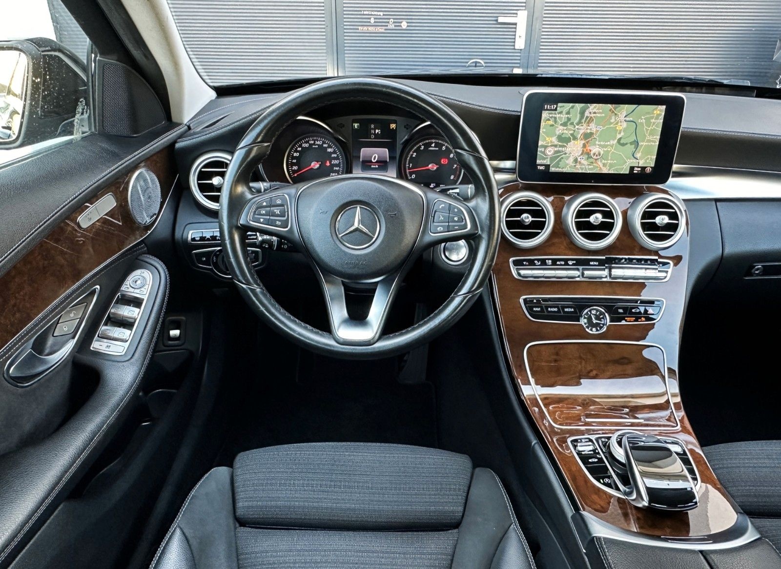 Mercedes-Benz C 400 4M*LUXURY*AMBIENT*BURM*DIST+*COMAND*KAMERA foto 12