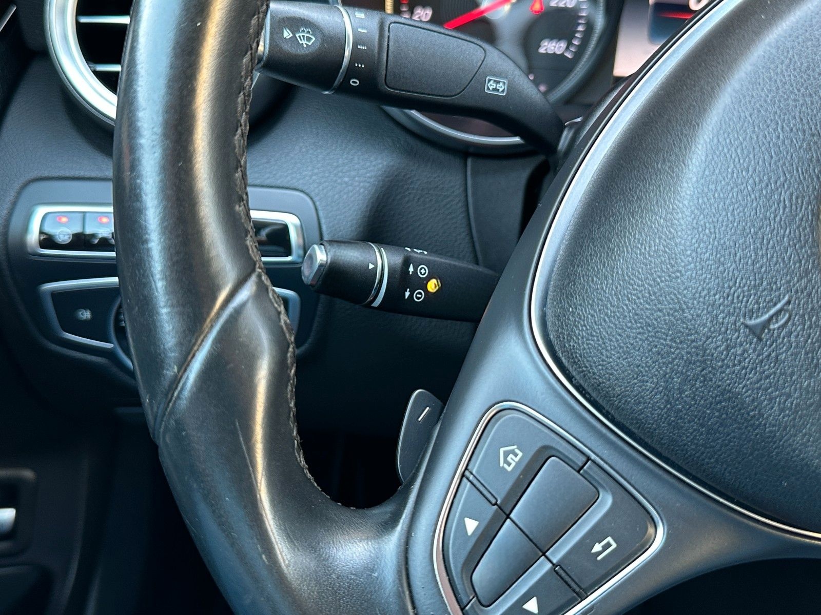 Mercedes-Benz C 400 4M*LUXURY*AMBIENT*BURM*DIST+*COMAND*KAMERA foto 8