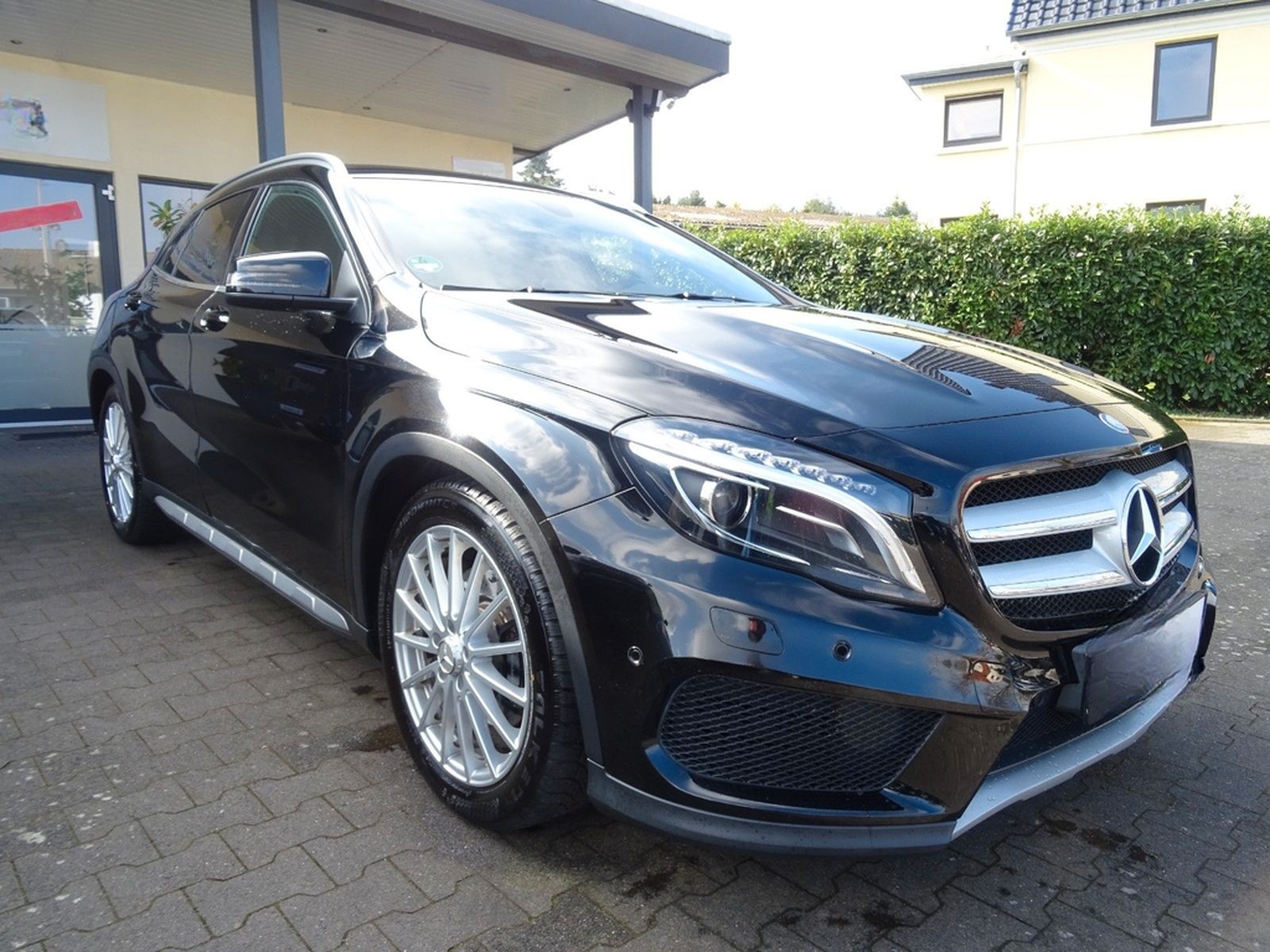 Mercedes-Benz GLA 250 4Matic AMG 2. HAND LED NAVI KAMERA LEDER foto 2