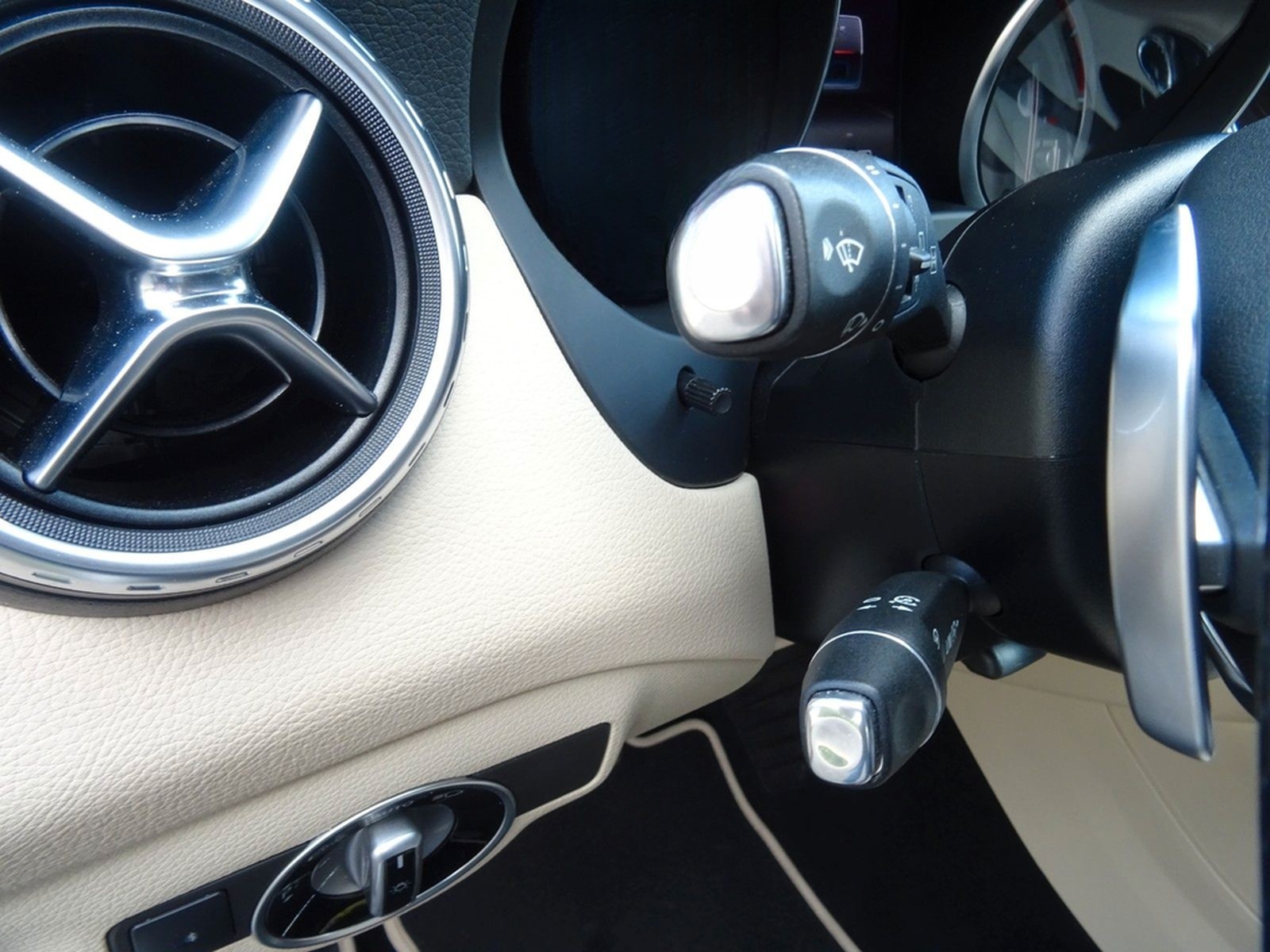 Mercedes-Benz GLA 250 4Matic AMG 2. HAND LED NAVI KAMERA LEDER foto 22