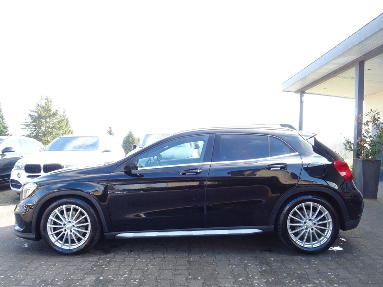 Mercedes-Benz GLA 250 4Matic AMG 2. HAND LED NAVI KAMERA LEDER foto 5
