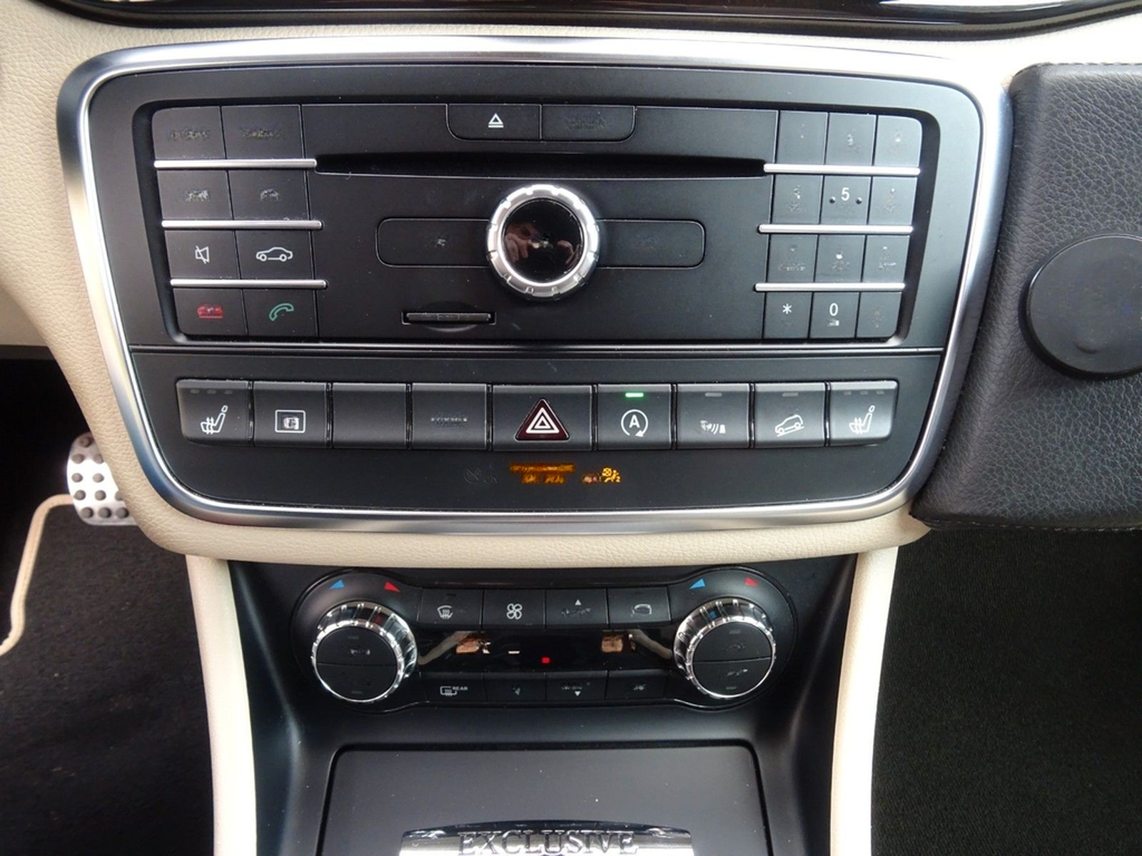 Mercedes-Benz GLA 250 4Matic AMG 2. HAND LED NAVI KAMERA LEDER foto 10