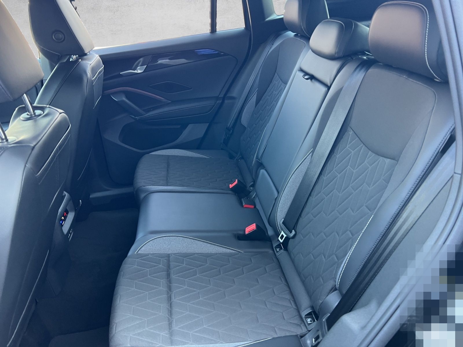 Volkswagen Tiguan Goal 2.0 TDI DSG AHK*ACC*LED*Navi*App Con foto 23