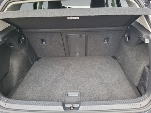 Volkswagen Golf VIII 2.0 TDI DSG AHK+HEAD-UP+KAMERA+NAVI+LE foto 7
