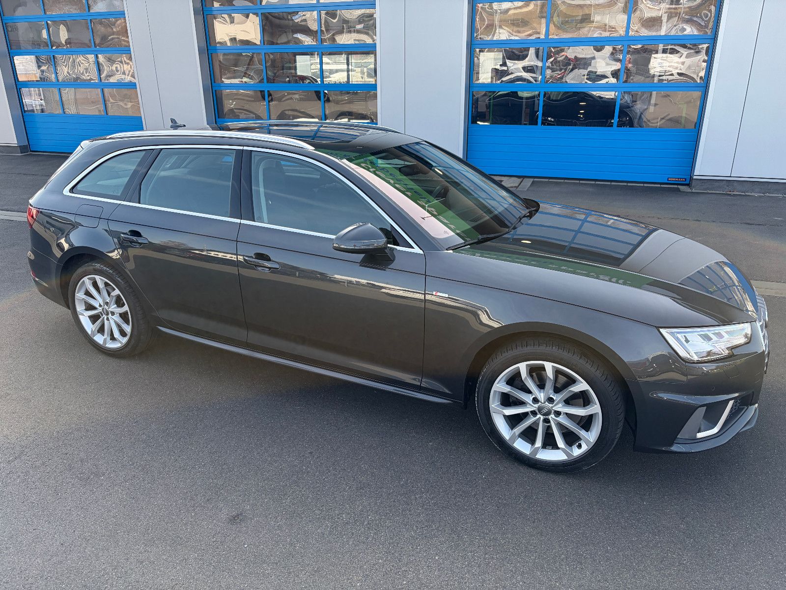 Audi A4 Avant 35 TDI sport S-LINE PANO AHK MATRIX-LED foto 4