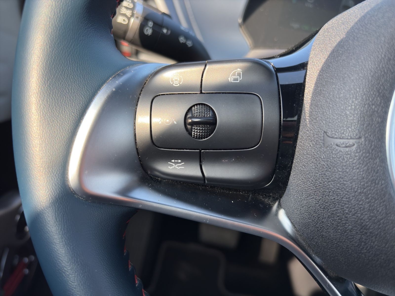 BYD Atto 3 Design 60,4 kWh (MY22) foto 24