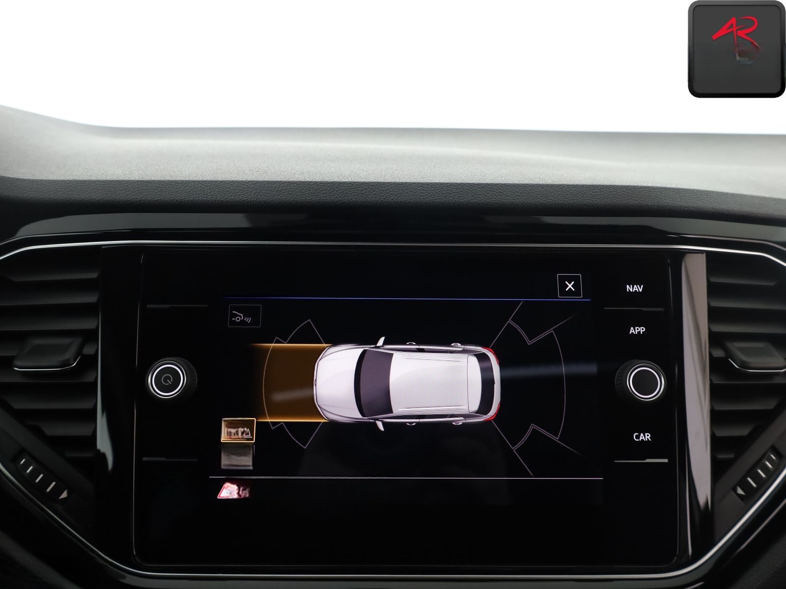 Volkswagen T-Roc 2.0 TSI 4M SPORT PANORAMA,BEATS,KEYLESS foto 19