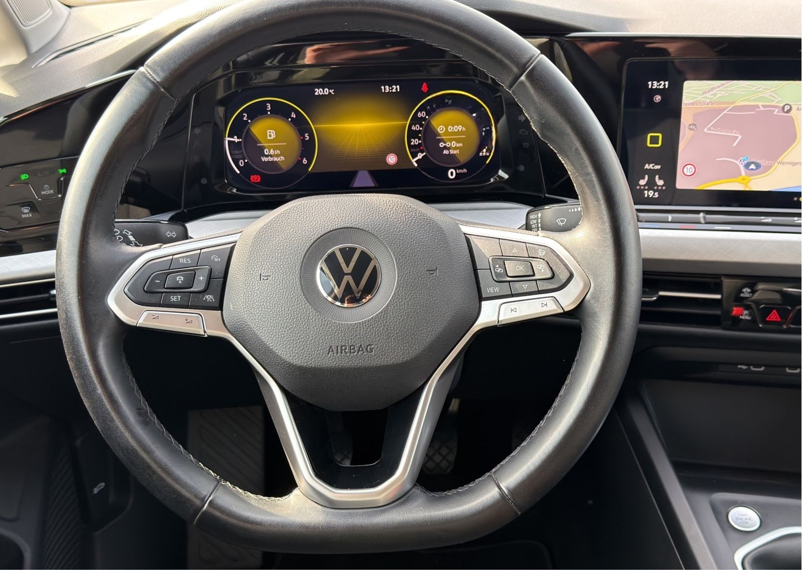 Volkswagen Golf Variant 2.0TDI Life LED/AHK/Navi/ACC/App foto 17