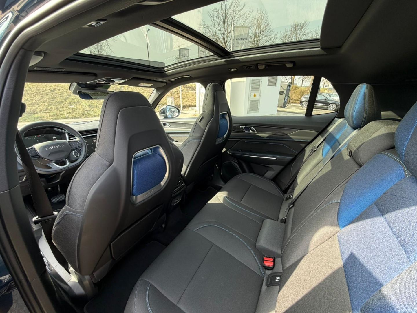 Lynk&Co 01 /Service,TÜV/Schwarzer Dachhimmel/360°Kam./Pa foto 8