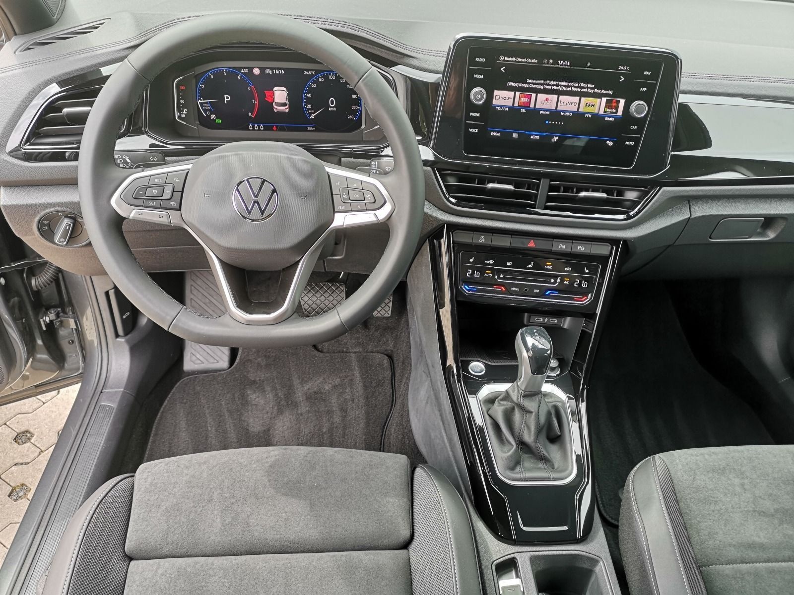 Volkswagen T-Roc Style 1.5 TSI DSG*IQ-Light*BlackStyle*Kam* foto 8
