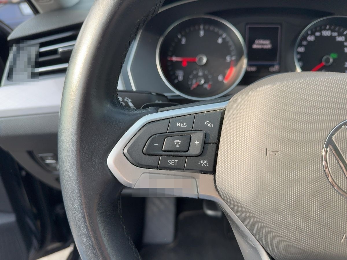 Volkswagen Passat Variant 2.0 TDI DSG Business Navi LED SHZ foto 17