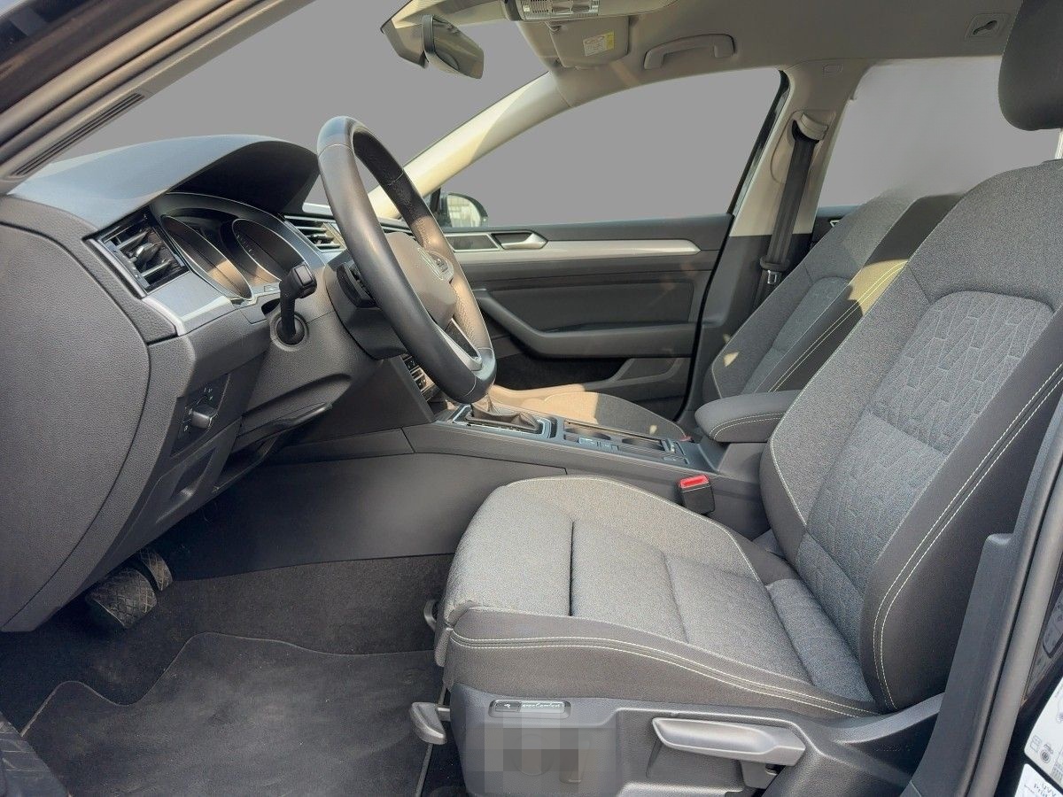 Volkswagen Passat Variant 2.0 TDI DSG Business Navi LED SHZ foto 9