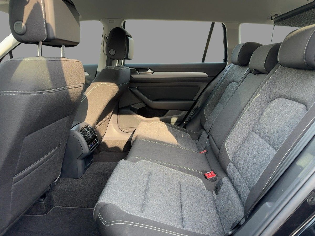Volkswagen Passat Variant 2.0 TDI DSG Business Navi LED SHZ foto 10