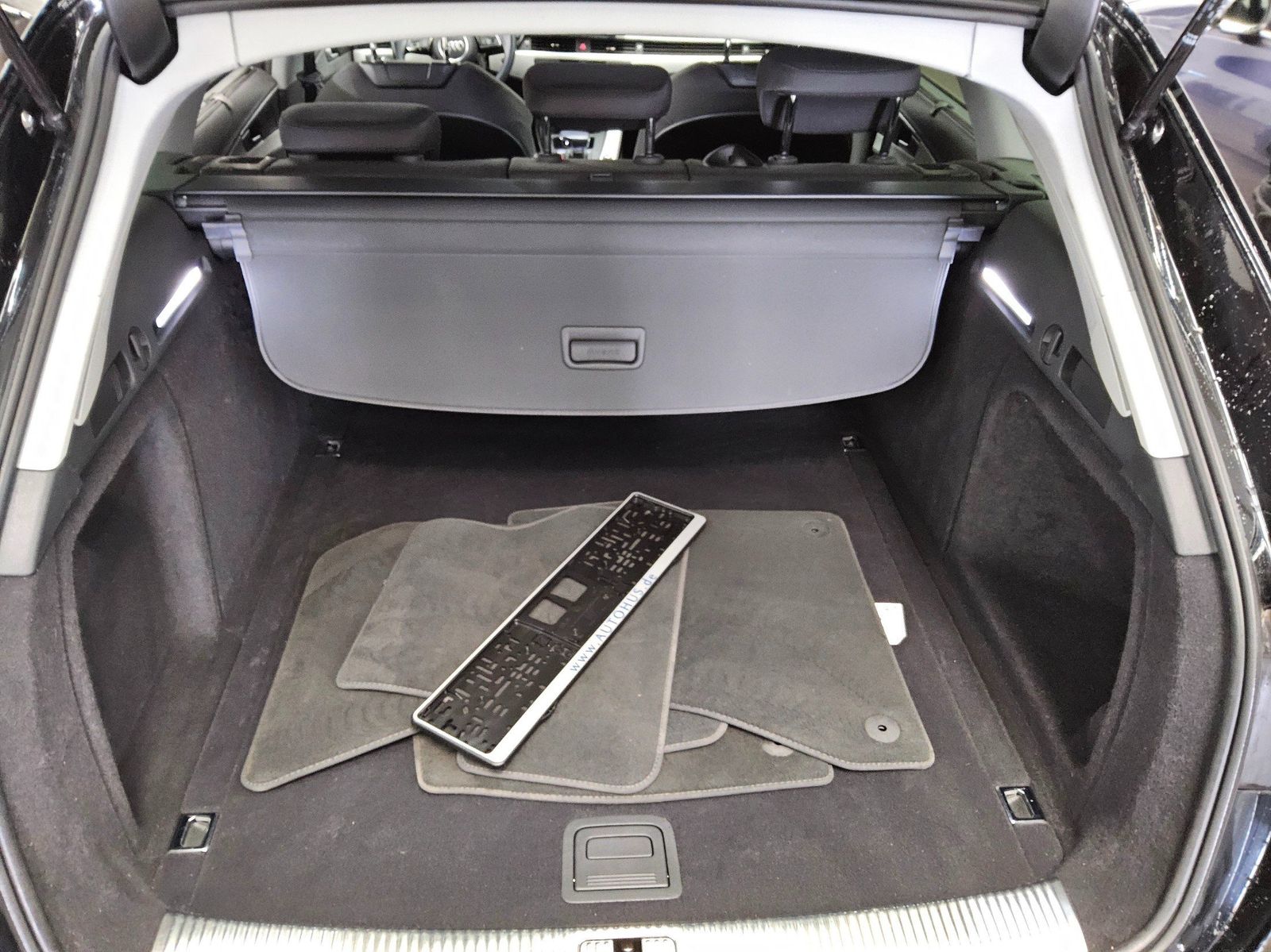 Audi A4 Avant 30 TDI Navi LED PDC Klima foto 11