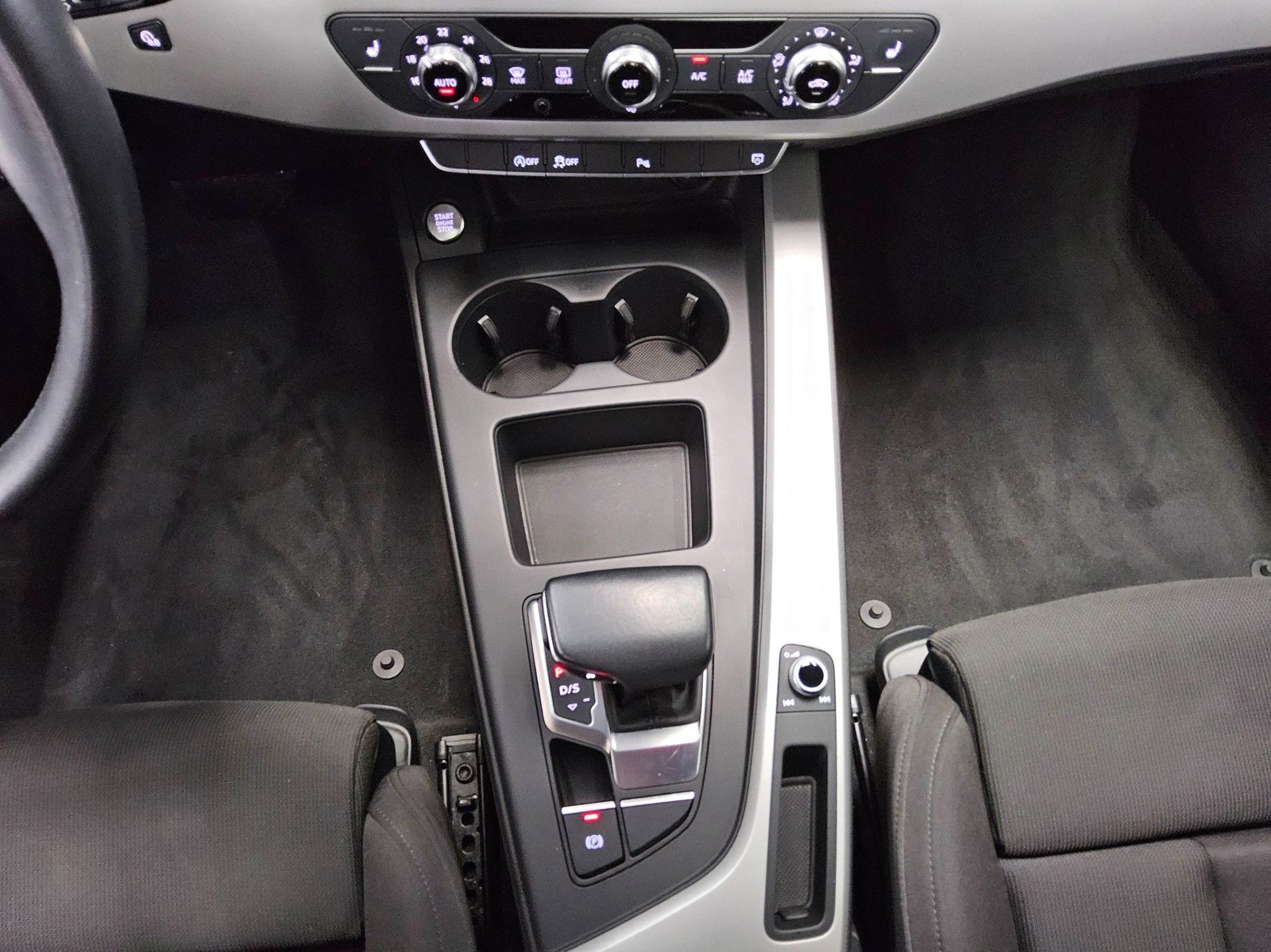 Audi A4 Avant 30 TDI Navi LED PDC Klima foto 6