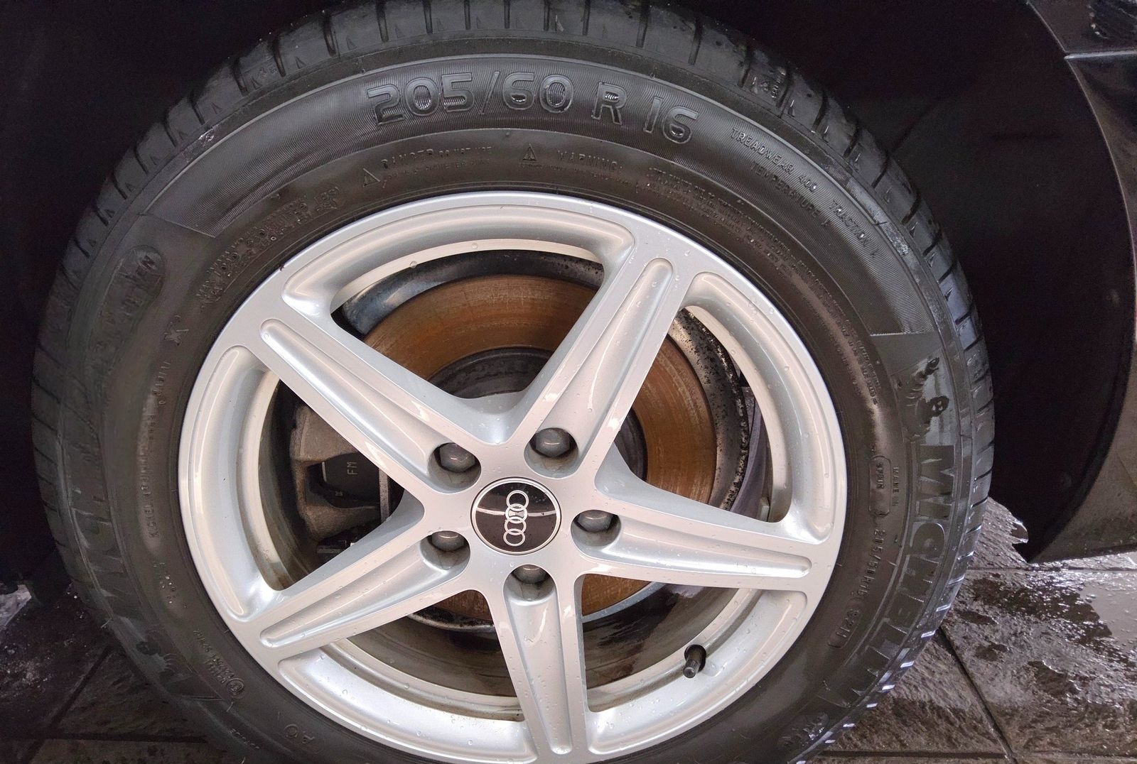 Audi A4 Avant 30 TDI Navi LED PDC Klima foto 10