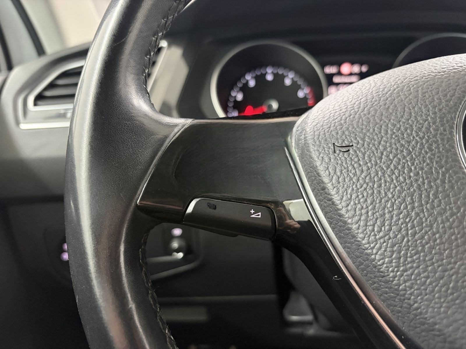 Volkswagen Tiguan SOUND AHK+Head-up+LED+360°+Navi+Oryxweiß foto 26