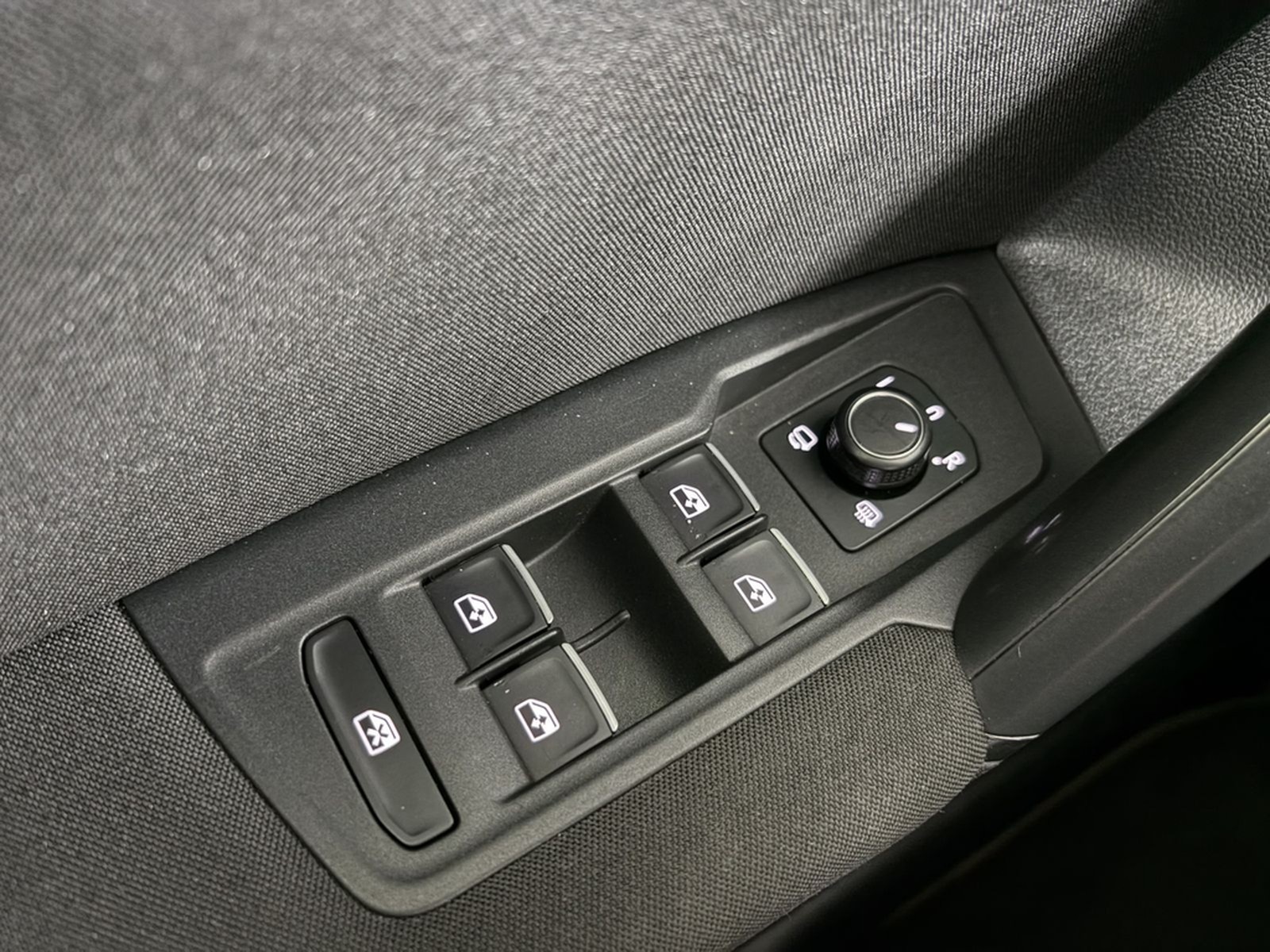Volkswagen Tiguan SOUND AHK+Head-up+LED+360°+Navi+Oryxweiß foto 30