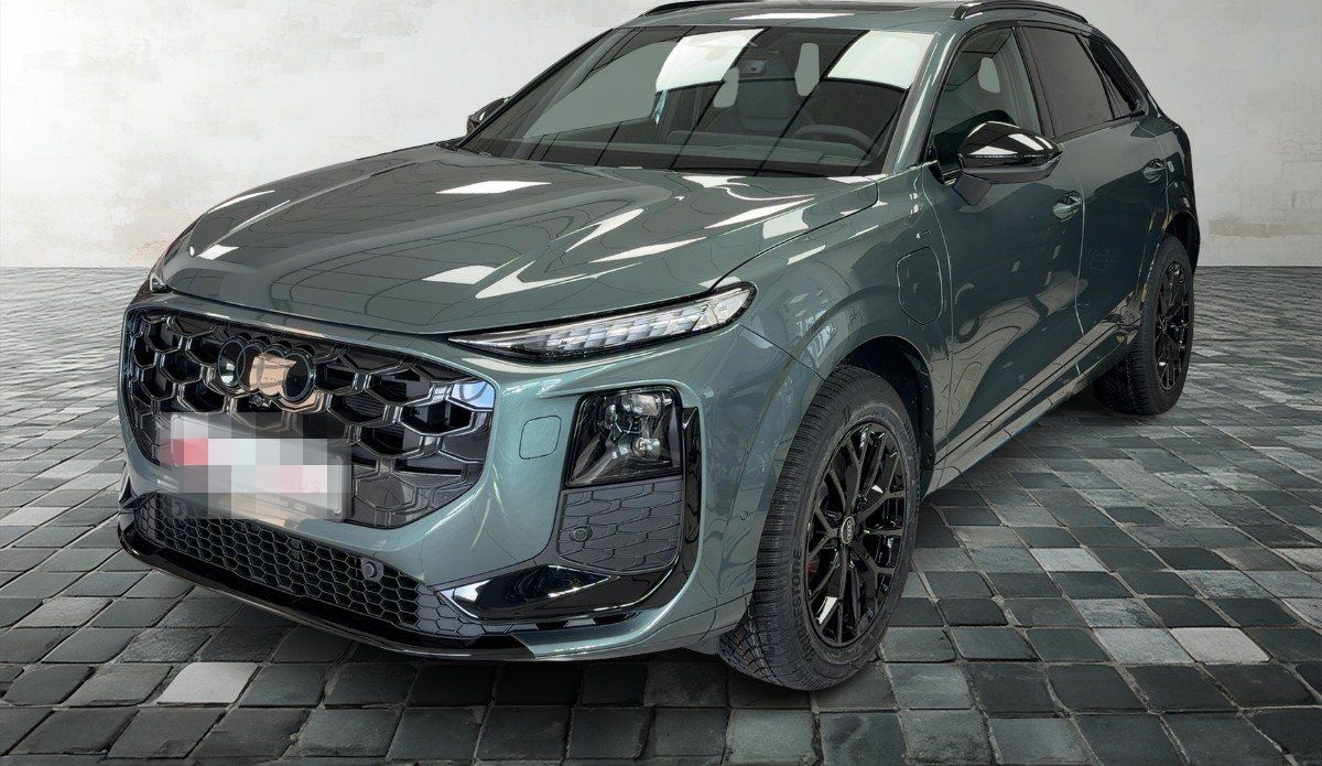 Audi Q3 SUV e-hybrid PanoDach, Head Up, Matrix foto 2
