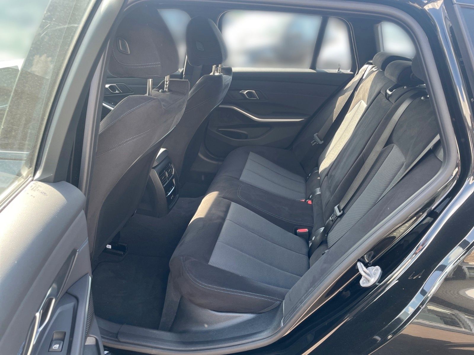 BMW 330ix M-Sport RFK + ACC + Fernlichtassistent foto 15