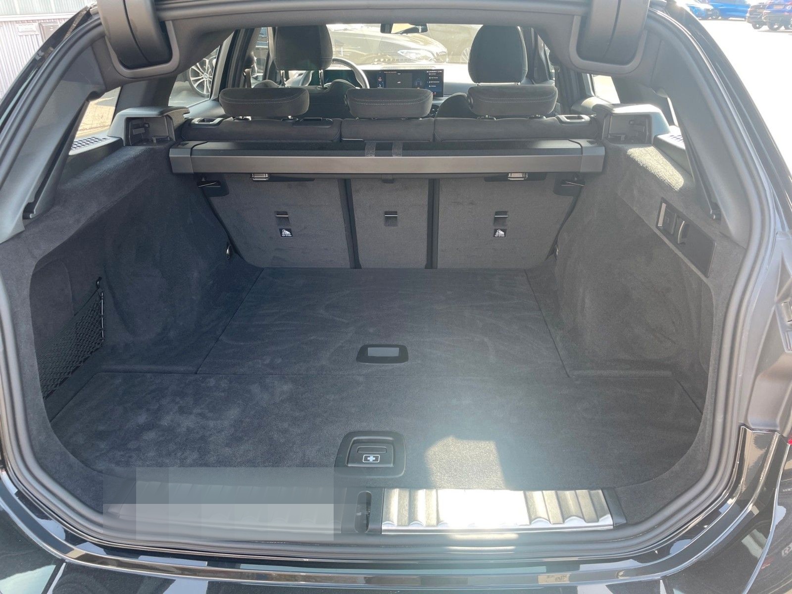 BMW 330ix M-Sport RFK + ACC + Fernlichtassistent foto 16
