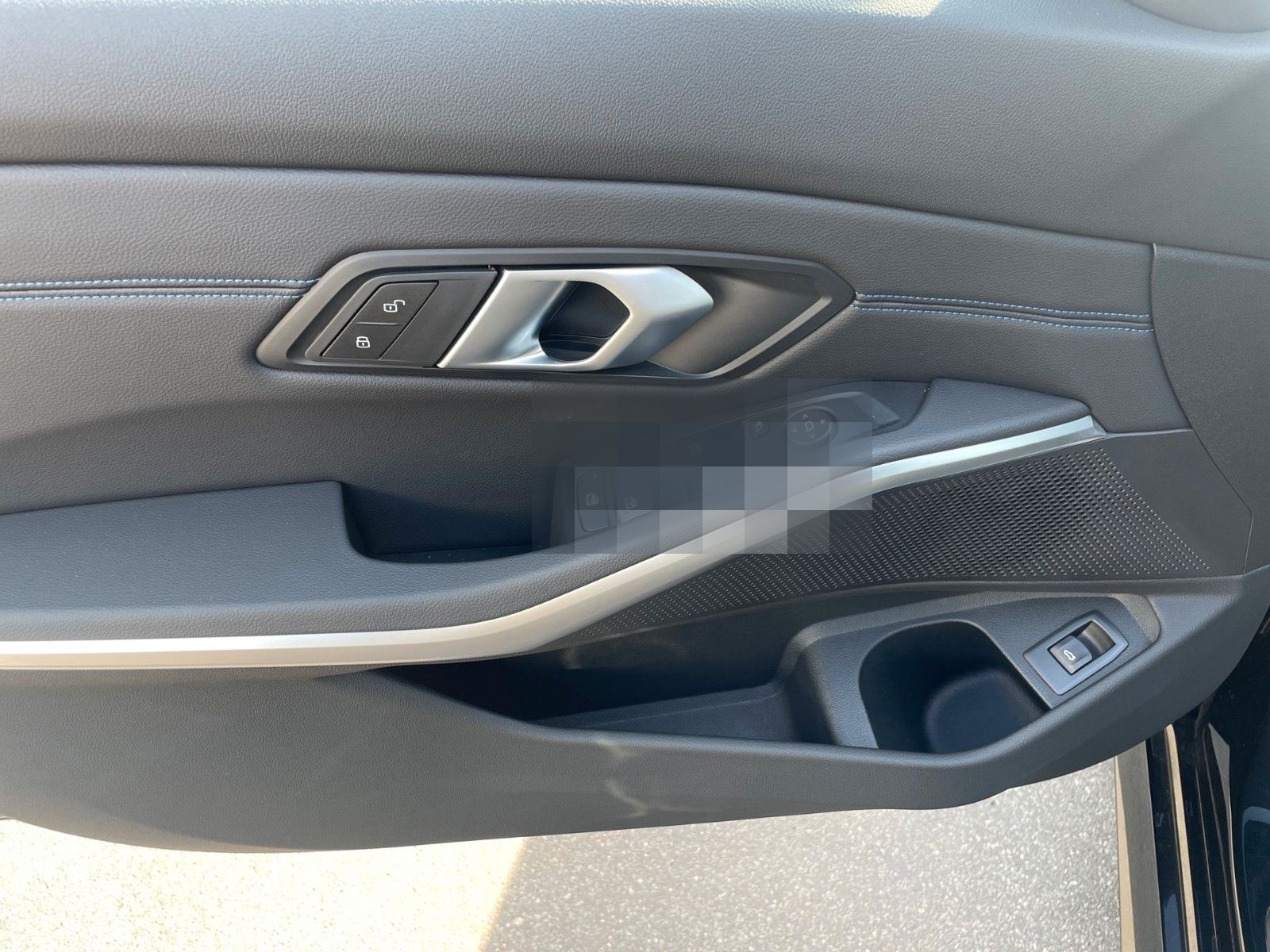 BMW 330ix M-Sport RFK + ACC + Fernlichtassistent foto 17