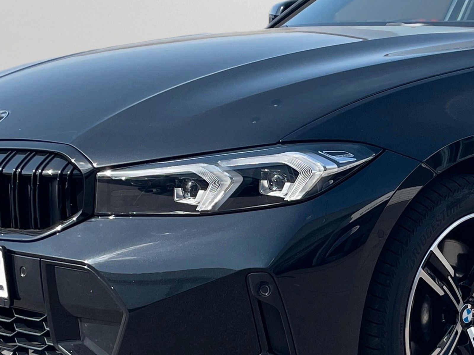 BMW 330ix M-Sport RFK + ACC + Fernlichtassistent foto 5
