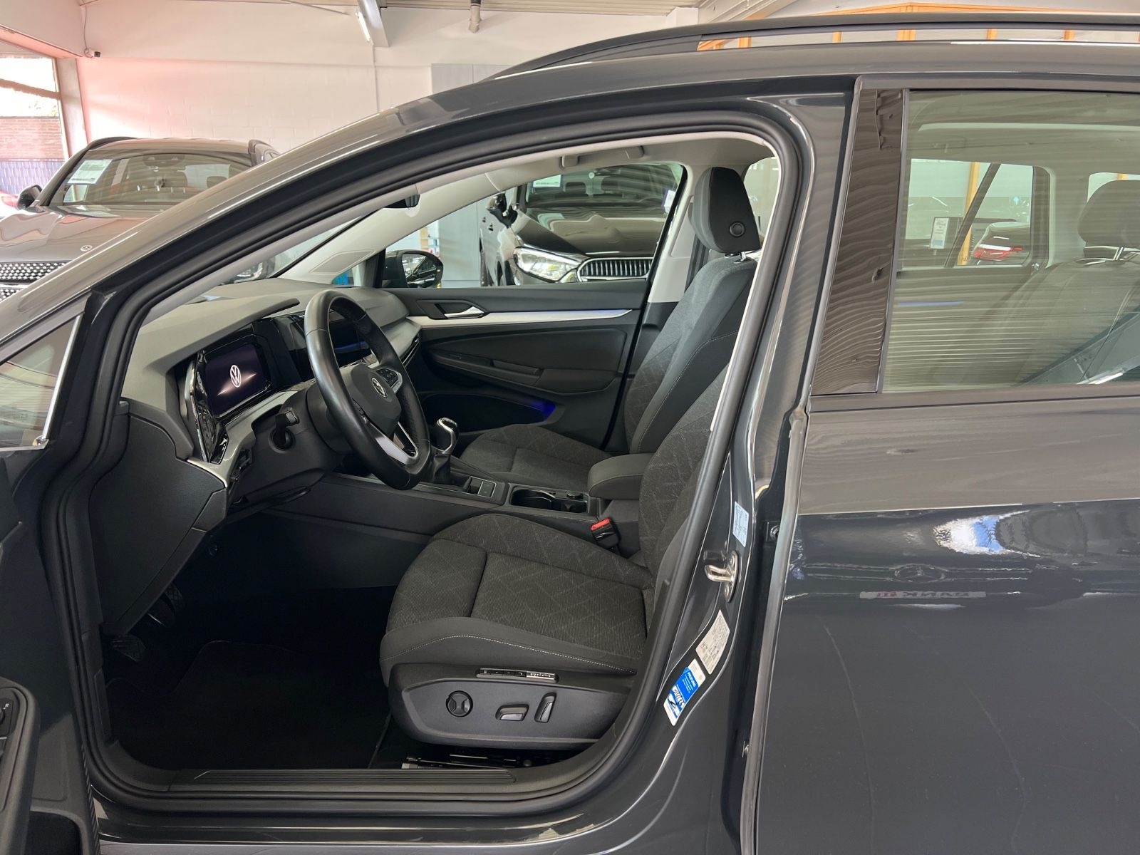 Volkswagen Golf VIII Variant 2.0 TDI Life I VIELE EXTRAS I foto 23