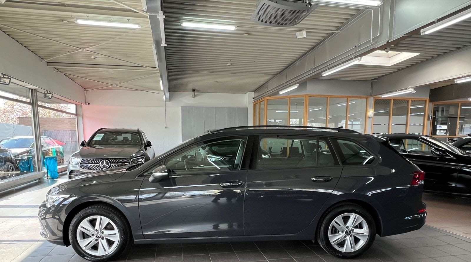 Volkswagen Golf VIII Variant 2.0 TDI Life I VIELE EXTRAS I foto 7