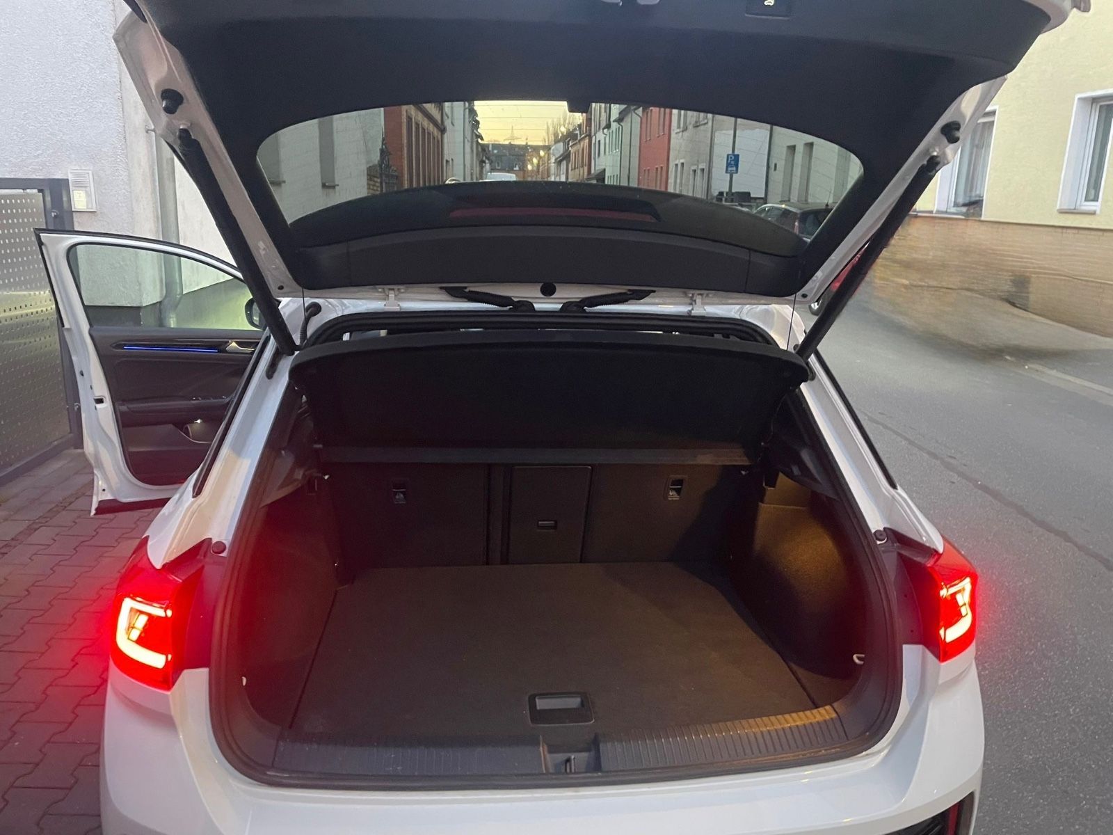 Volkswagen T-Roc 2.0 TSI OPF DSG 4MOTION R R foto 7